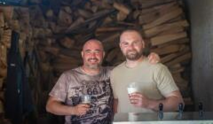 12. fotografia fotogalérie Stavanie mája