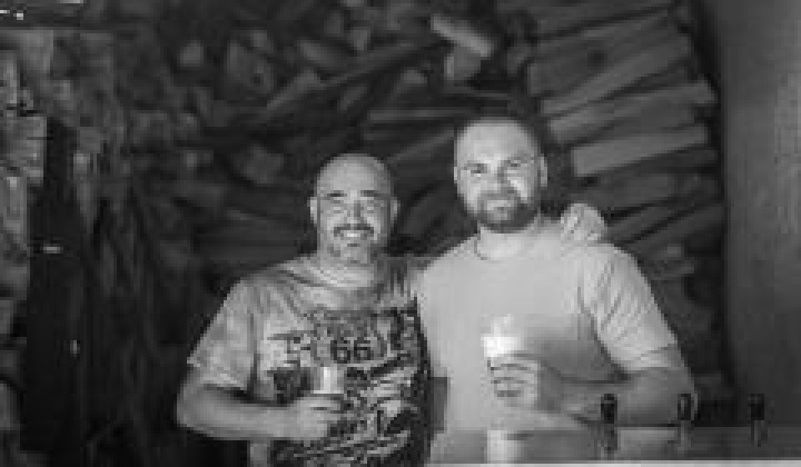 13. fotografia fotogalérie Stavanie mája