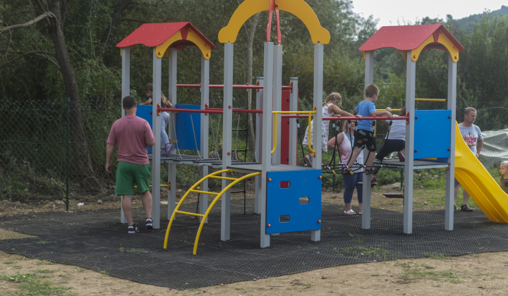 2. fotografia fotogalérie Deň obce 2024 a otvorenie detského inkluzívneho ihriska